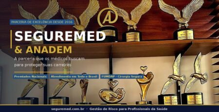 Troféus Águia de Ouro da ANADEM conquistados pela Seguremed — premiação nacional de melhor atendimento e melhores vendas em gestão de risco para médicos e cirurgiões-dentistas no Brasil desde 2016